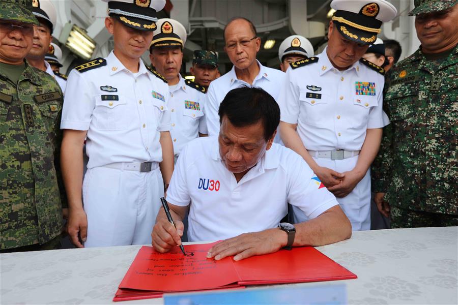 Duterte: Filipinas disponíveis para realiza??o de exercícios militares conjuntos com a China