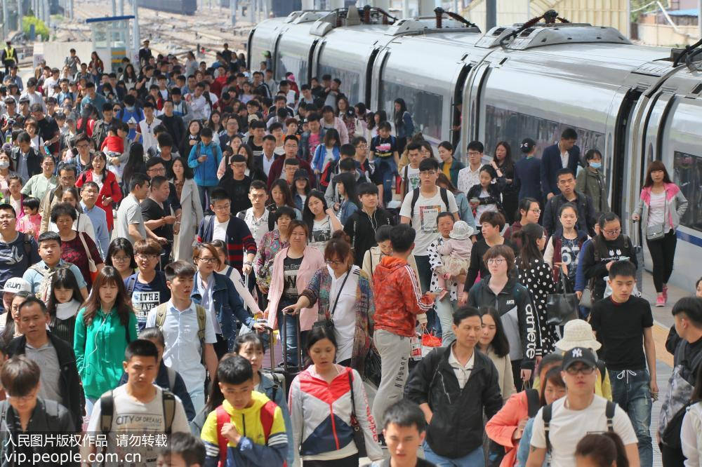 China totaliza descola??o de 134 milh?es de turistas no feriado do Dia dos Trabalhadores