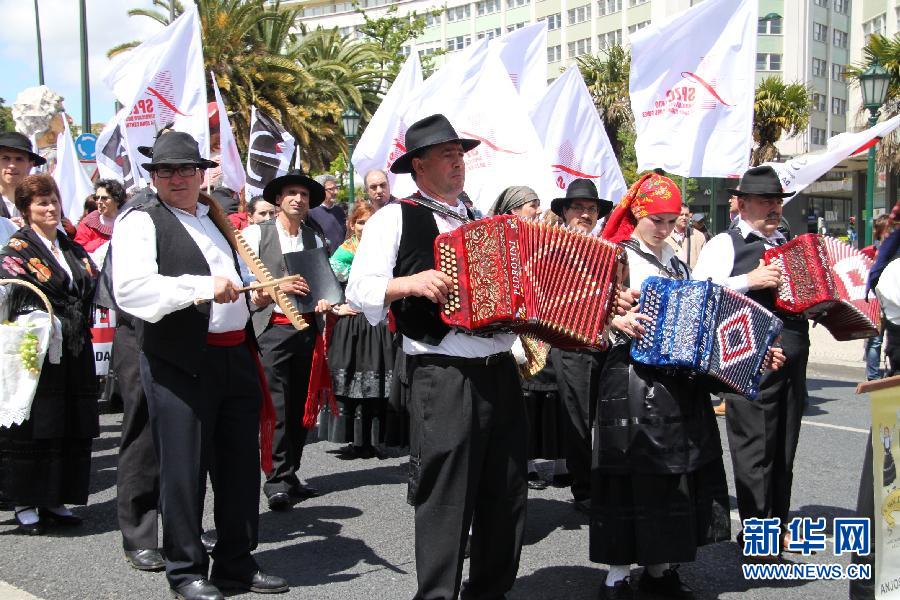 Milhares v?o para as ruas em Portugal no Dia do Trabalho