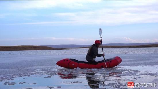 Cidad?o de Zhuhai prepara viagem de canoa ao longo da costa chinesa