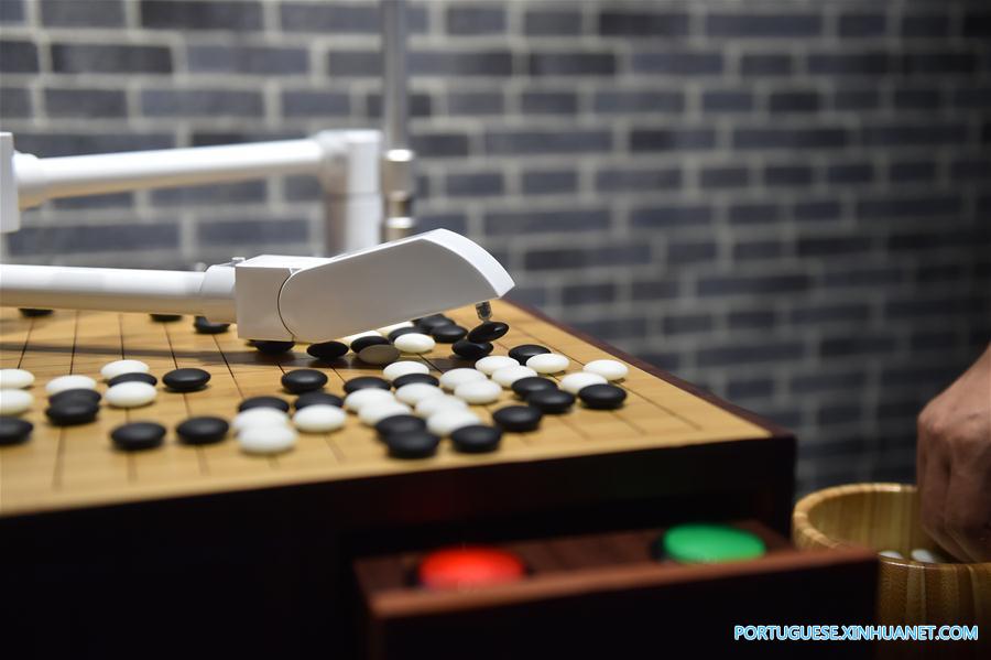 4a Feira de Rob?s da China ocorre em Zhejiang no leste do país