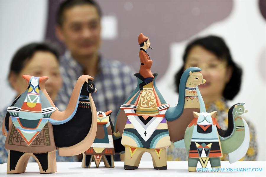 Realizada exposi??o de trabalhos de Zhang Chang no leste da China