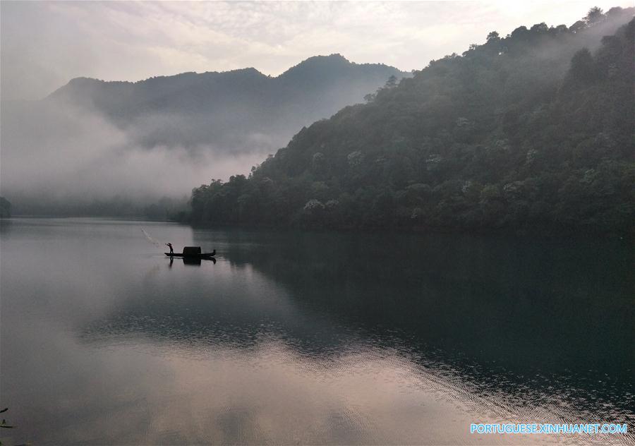Em imagens: Lago Dongjiang em Hunan no centro da China