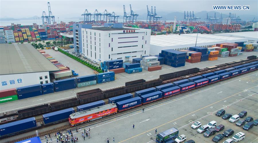 Nova rota sino-europeia de trens de mercadorias com partida em Shenzhen entra em opera??o