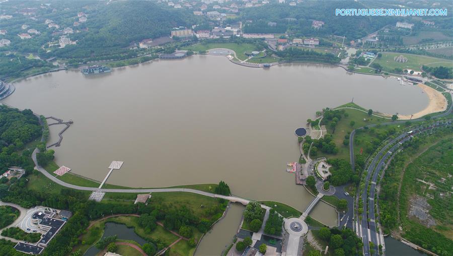 Paisagem aérea do distrito de Songjiang em Shanghai