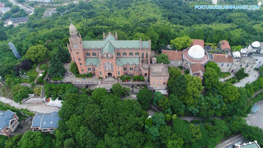 Paisagem aérea do distrito de Songjiang em Shanghai