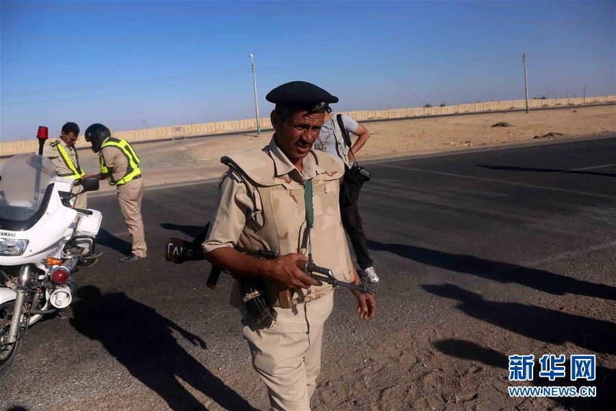 Pelo menos 28 mortos em ataque armado contra coptas crist?os no Egito