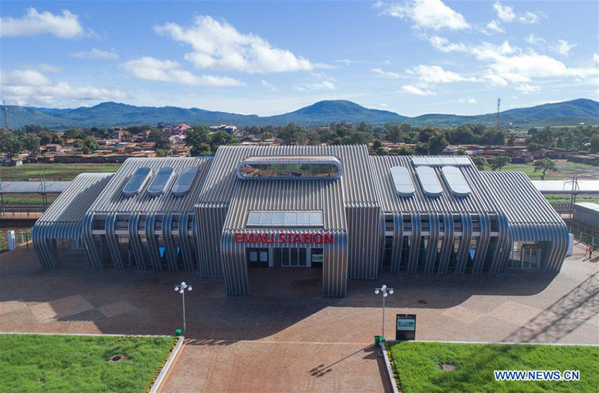 Ferrovia construída pela China promove moderniza??o do Quênia