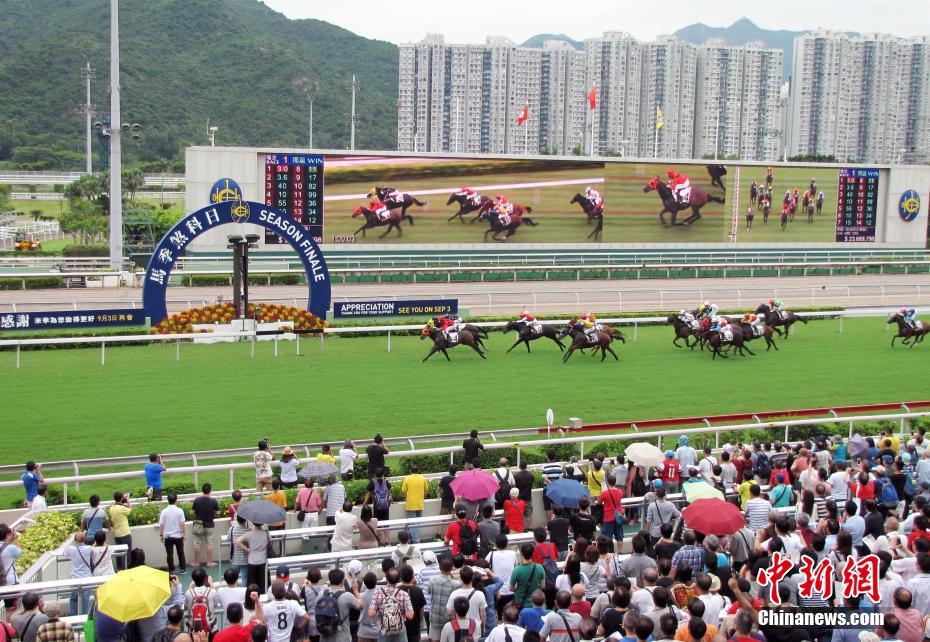 Hong Kong prepara 20o aniversário do retorno à pátria