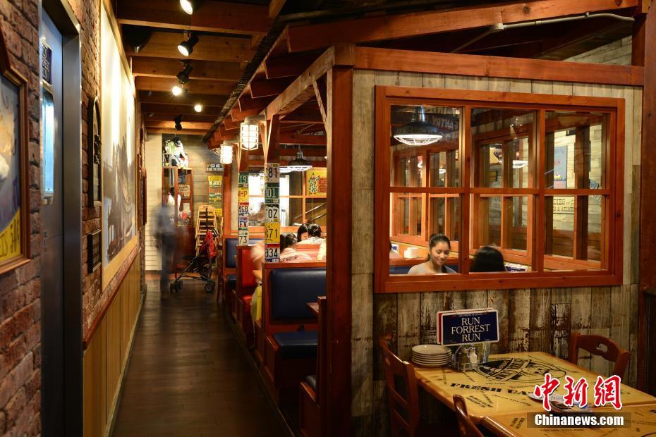 Hong Kong prepara 20o aniversário do retorno à pátria