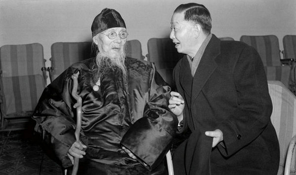 Dois fotógrafos chineses documentam a história do país