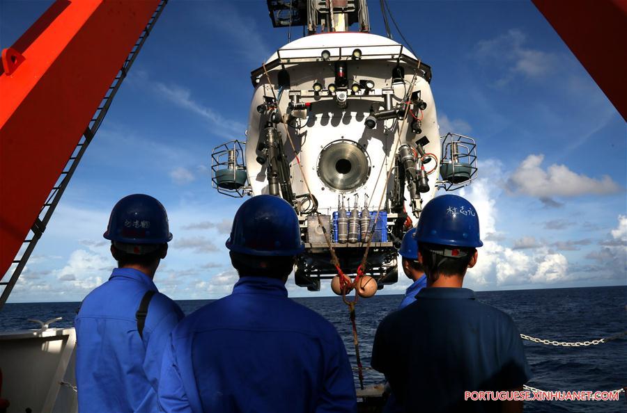 Submersível tripulado da China Jiaolong completa seu 151o mergulho