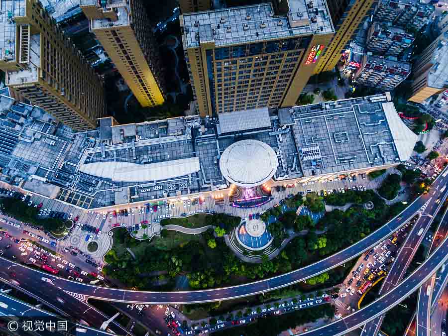 Panorama aéreo do viaduto Saihongqiao em Nanjing