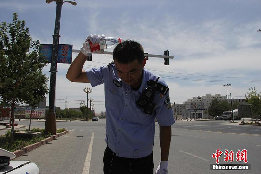 Onda de calor em Xinjiang faz term?metros dispararem acima de 45℃