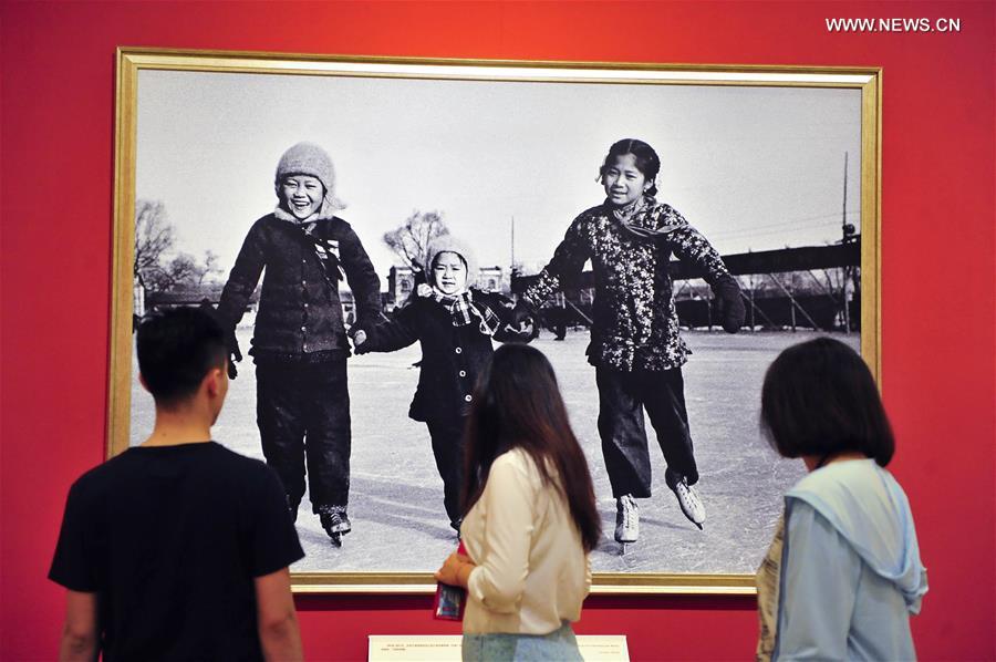 Exposi??o Conjunta de Fotografia dos Media do BRICS realizada em Beijing