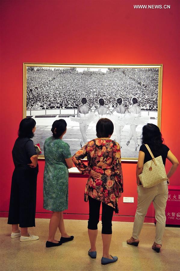 Exposi??o Conjunta de Fotografia dos Media do BRICS realizada em Beijing