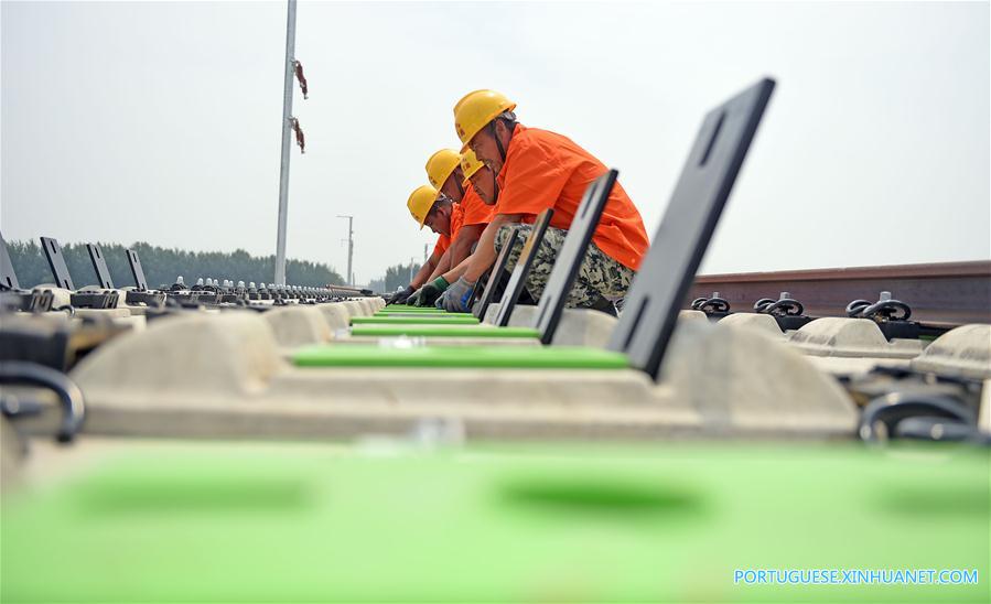 Ferrovia de alta velocidade Beijing-Shenyang em constru??o no nordeste da China