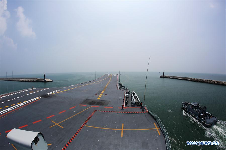 Frota chinesa encabe?ada por porta-avi?es zarpa rumo a miss?o de treinamento