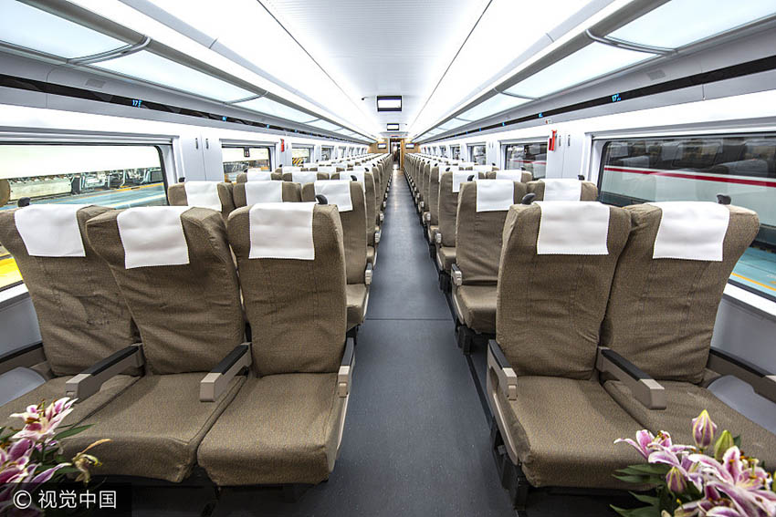 China: Novos trens-bala entram em circula??o entre Beijing e Shanghai