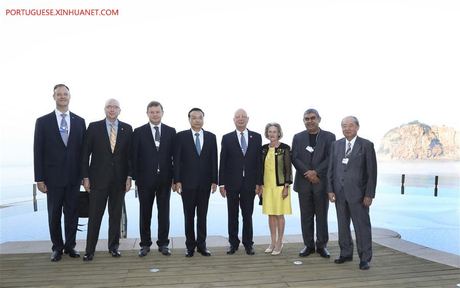 Premiê chinês pede por economia mundial mais aberta e justa