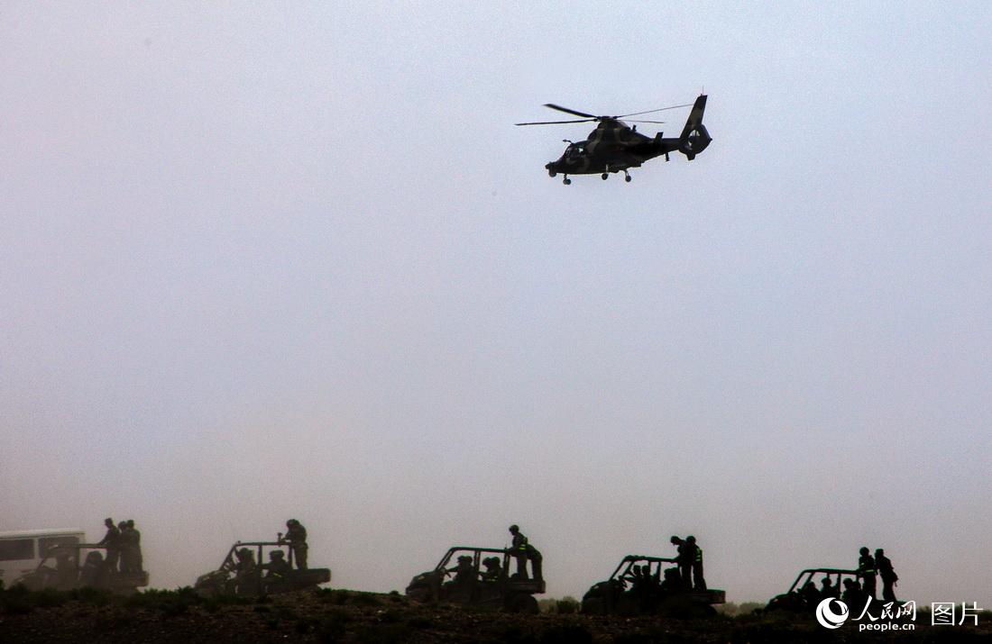China e Quirguist?o realizam exercício militar antiterrorista conjunto
