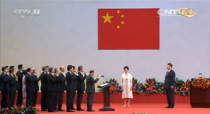 Xi Jinping estabelece “l(fā)inha vermelha” para as rela??es entre parte continental e Hong Kong