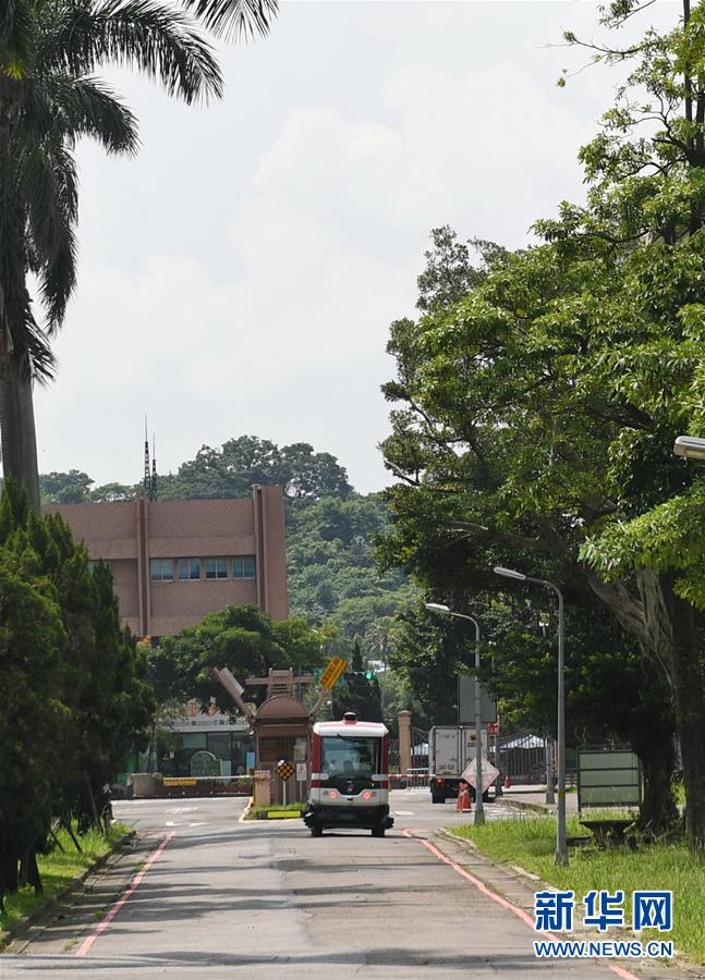 Primeiro ?nibus sem motorista de Taiwan entra em fase de testes