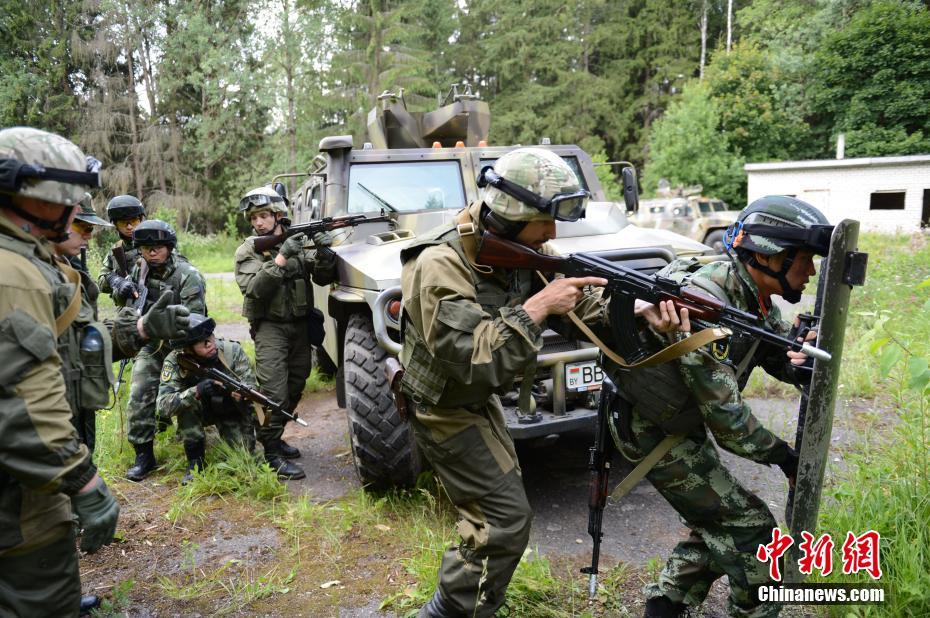 China e Bielorrússia realizam exercício antiterrorista conjunto
