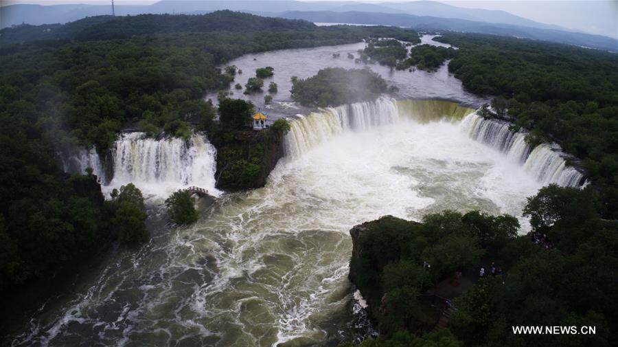 Galeria: Cachoeira de Diaoshuilou no nordeste da China