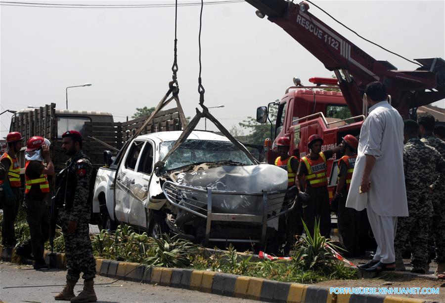 Dois agentes de seguran?a s?o mortos em atentados suicidas no noroeste do Paquist?o