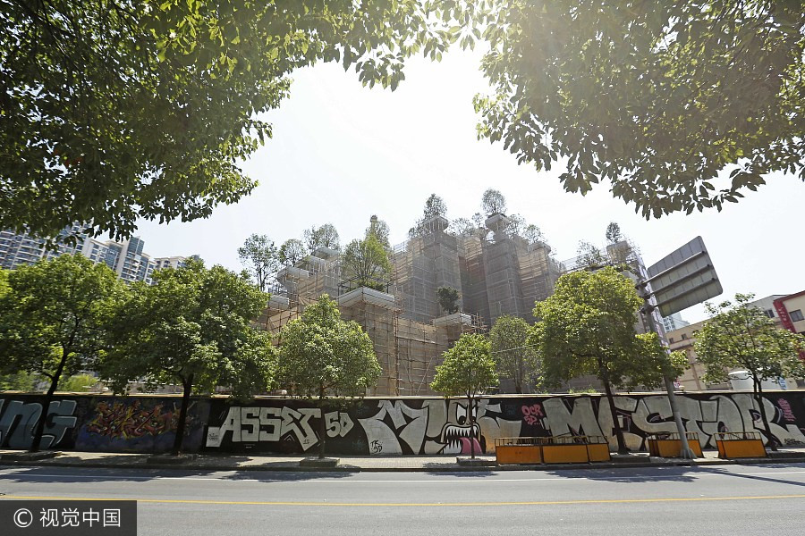 “Jardins Suspensos da Babil?nia”: o peculiar complexo comercial e hoteleiro nas margens do rio Suzhou, em Shanghai