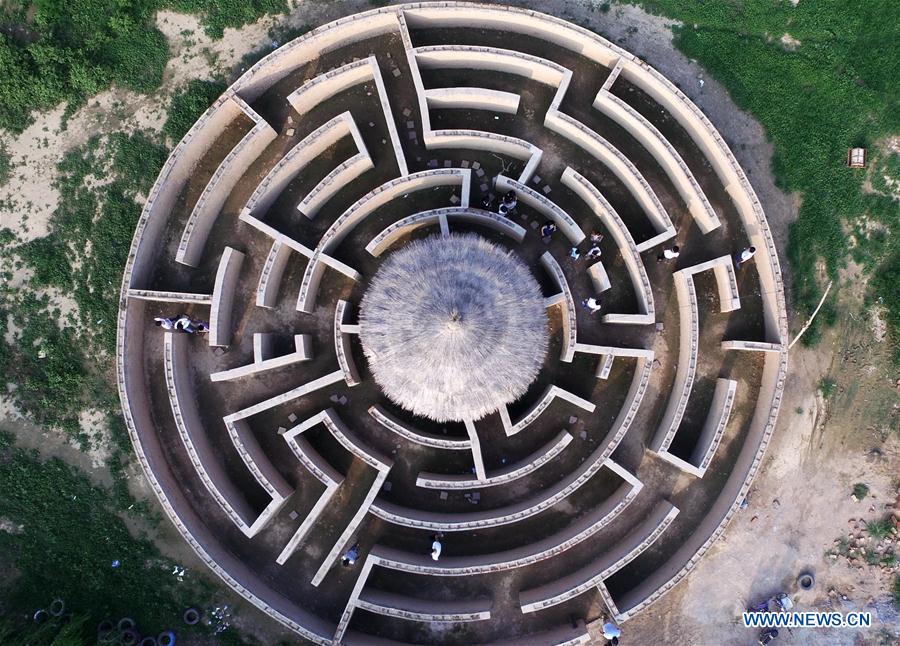 Vilas pitorescas construídas para promo??o do turismo contribuem para redu??o da pobreza