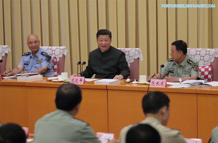 Xi Jinping pede progresso em educa??o e pesquisa militares