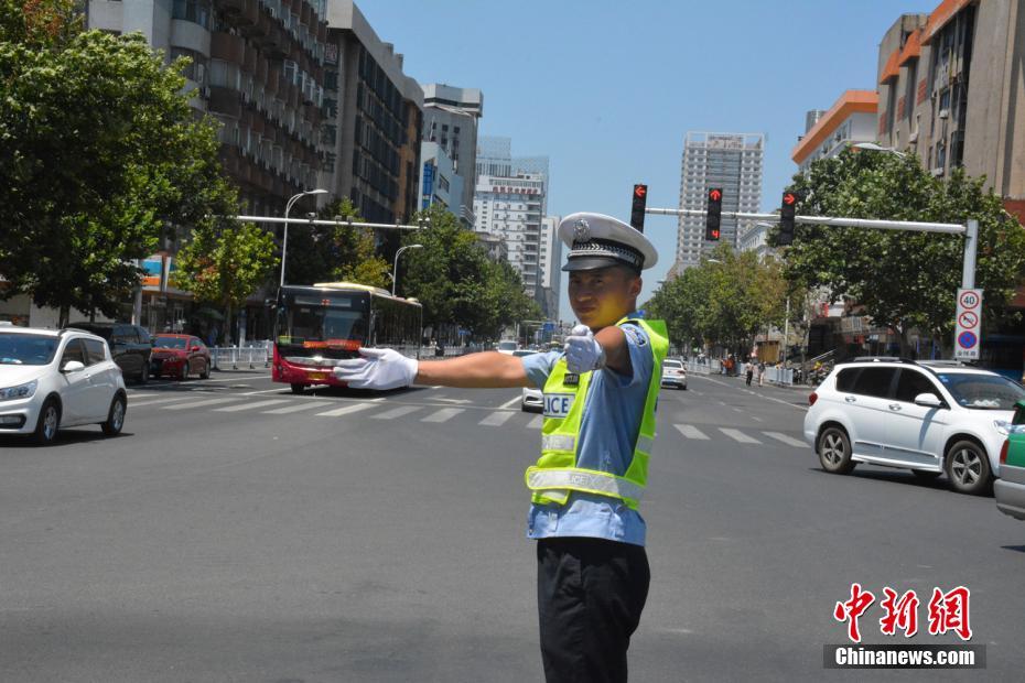 China emite alerta de alta temperatura