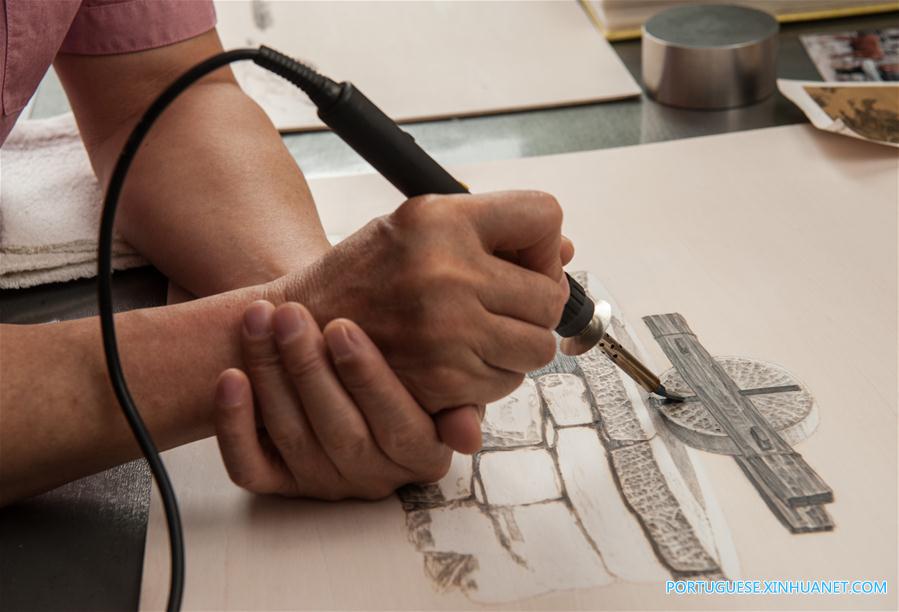 Em imagens: Trabalhos de pirografia de Hao Youyou