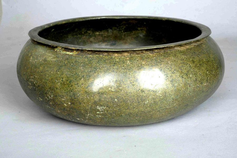 Restaura??o de utensílios de bronze em destaque em Wuhan