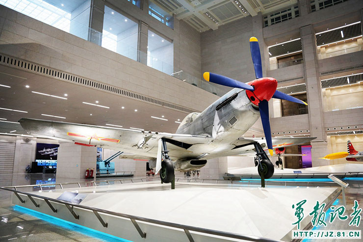 Museu Militar da China exibe equipamentos militares avan?ados