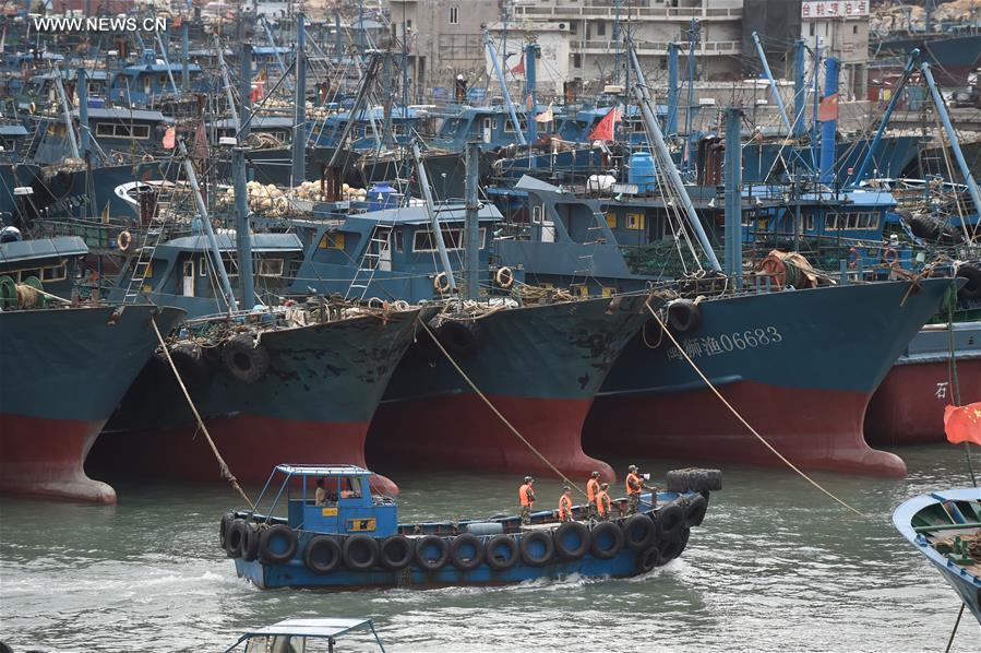 Tuf?o Naset atinge província chinesa de Fujian