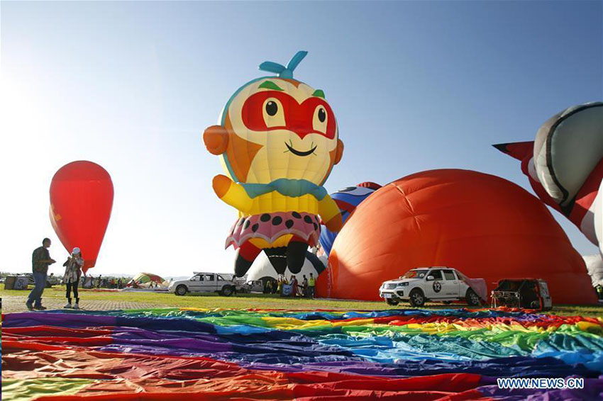 Festival de bal?es de ar quente realizado em Ningxia