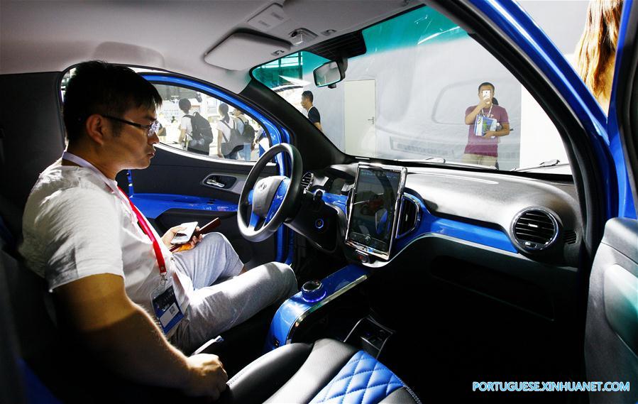 Feira de veículos do futuro do Fórum Internacional de Veículos de Novas Energias 2017 come?a em Shanghai