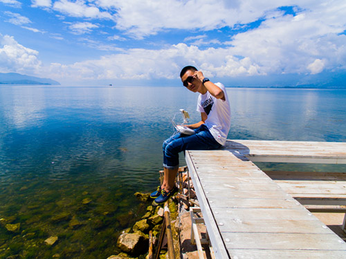 Recém-graduado de Chengdu tira um ano para filmar a China a partir do céu