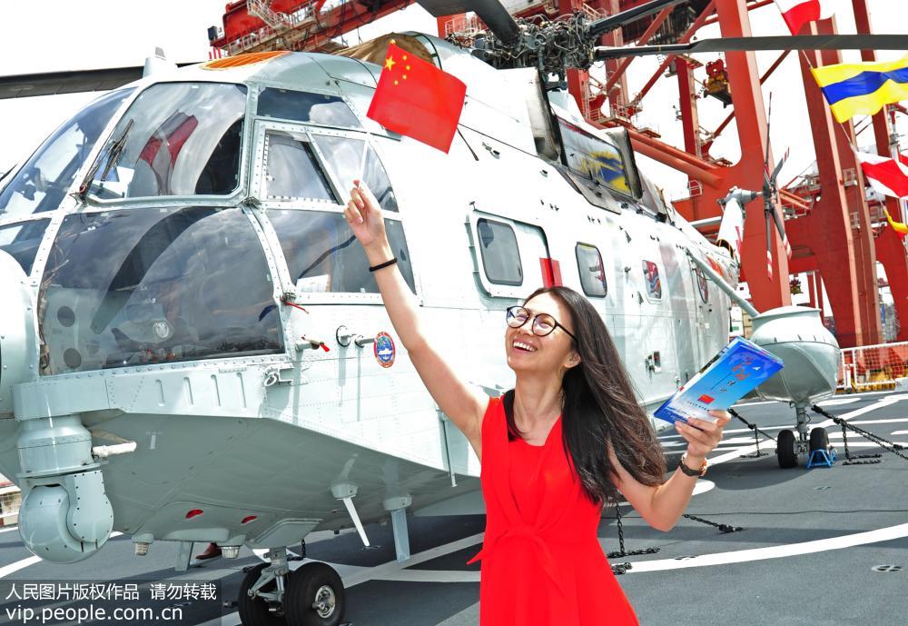 Navio-hospital da China ancora pela primeira vez no Sri Lanka