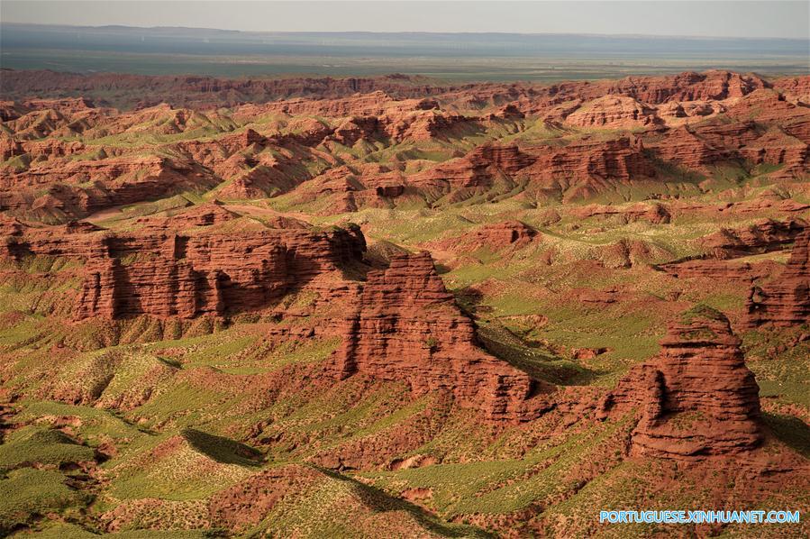 Cenário do Canion Pingshanhu em Gansu, no noroeste da China