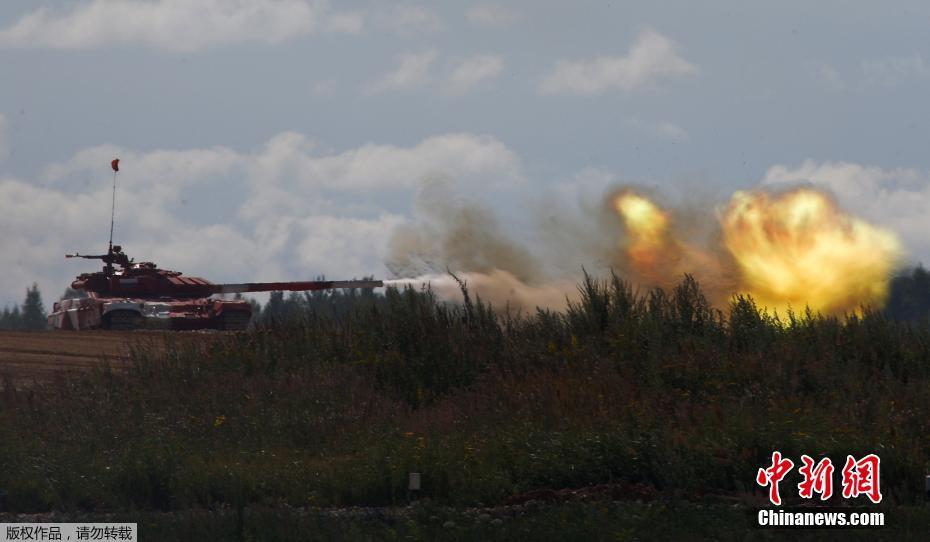 Tanques militares competem nos Jogos Internacionais do Exército 2017