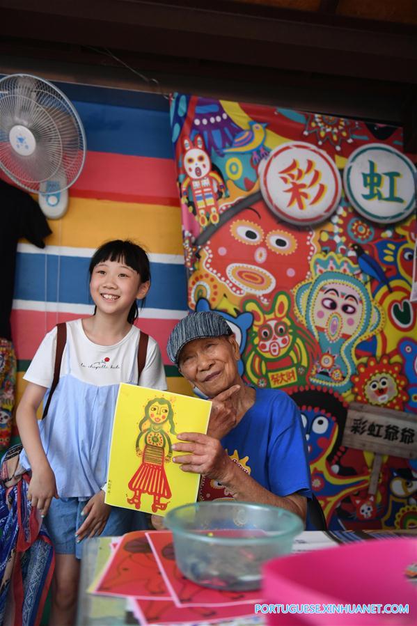 Em imagens: Veterano de 95 anos e sua 