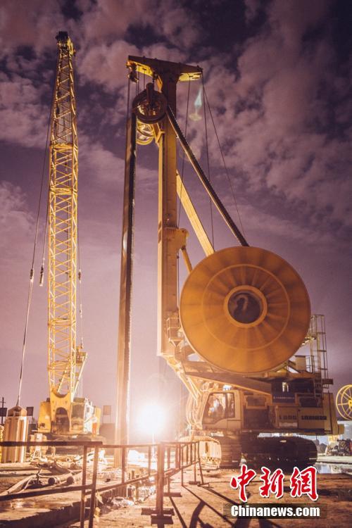 Mega Constru??o: Concluída a maior ponte em estrutura treli?ada de a?o da China