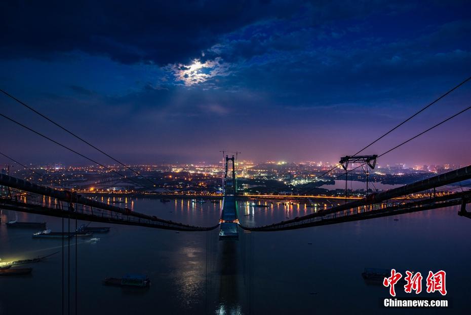 Mega Constru??o: Concluída a maior ponte em estrutura treli?ada de a?o da China