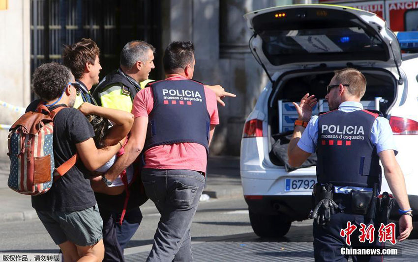 13 Mortes confirmadas em ataque terrorista em Barcelona, turista de Hong-Kong sofre ferimentos ligeiros