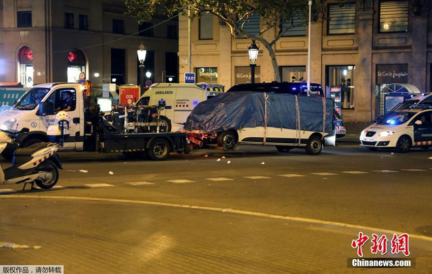 13 Mortes confirmadas em ataque terrorista em Barcelona, turista de Hong-Kong sofre ferimentos ligeiros