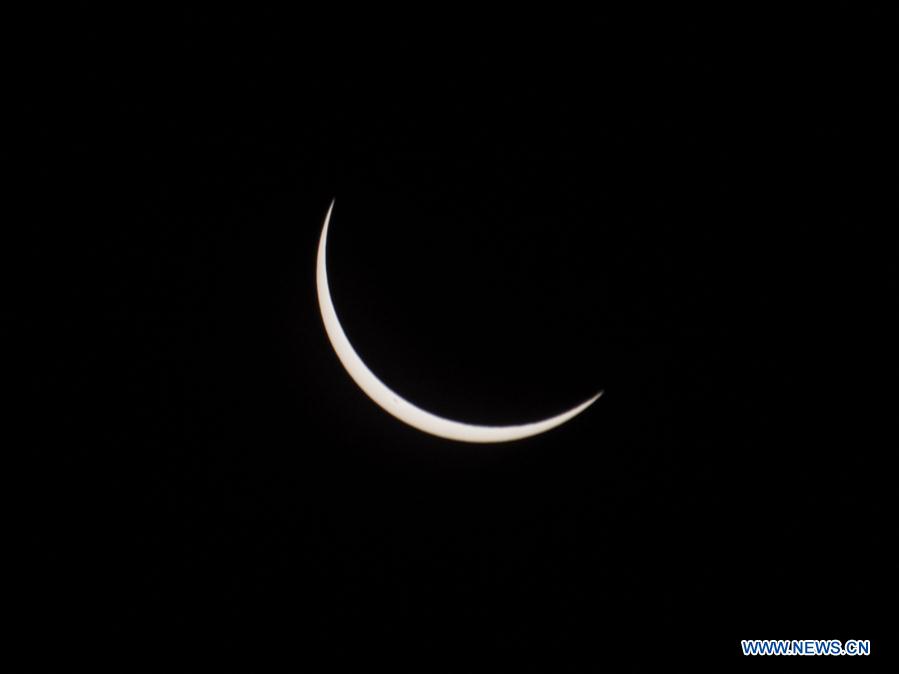 Milhares de americanos assistiram a eclipse solar total